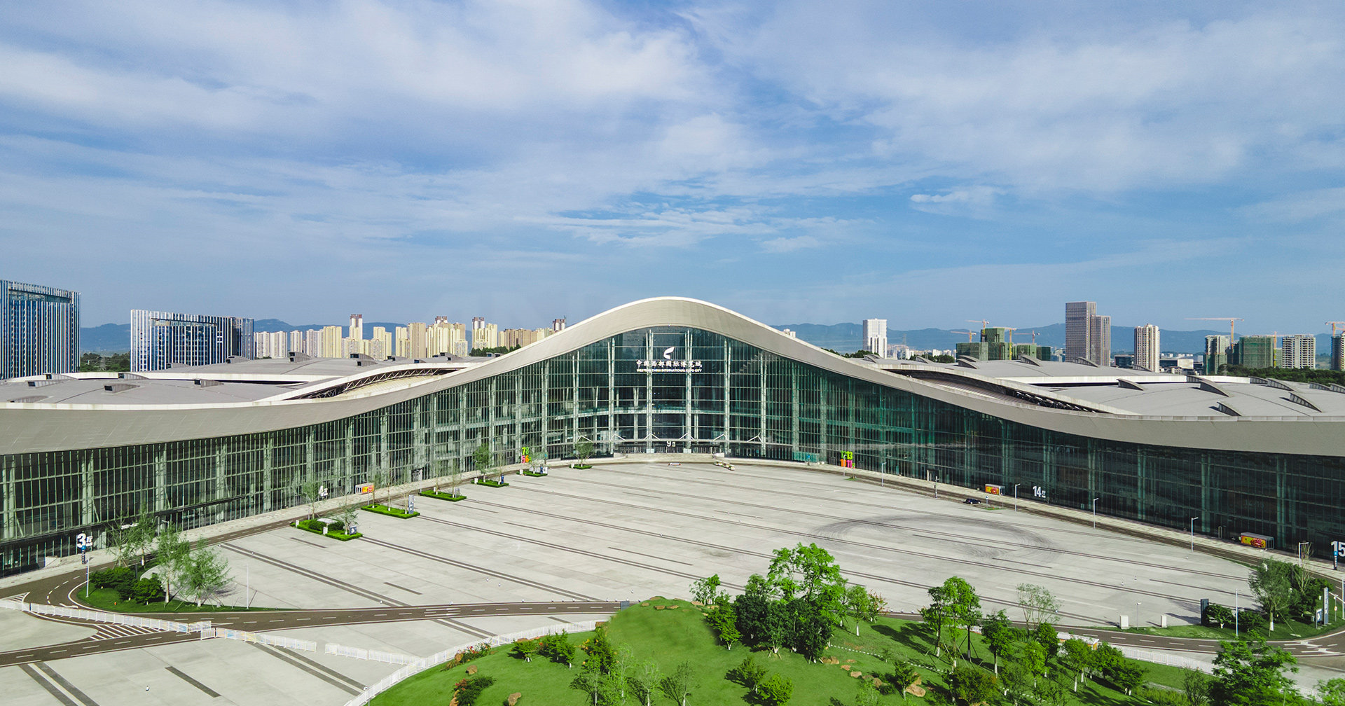 中國西部國際博覽城(四川省成都市天府新區(qū)福州路東段88號) 中國西部國際博覽城(四川省成都市天府新區(qū)福州路東段88號)